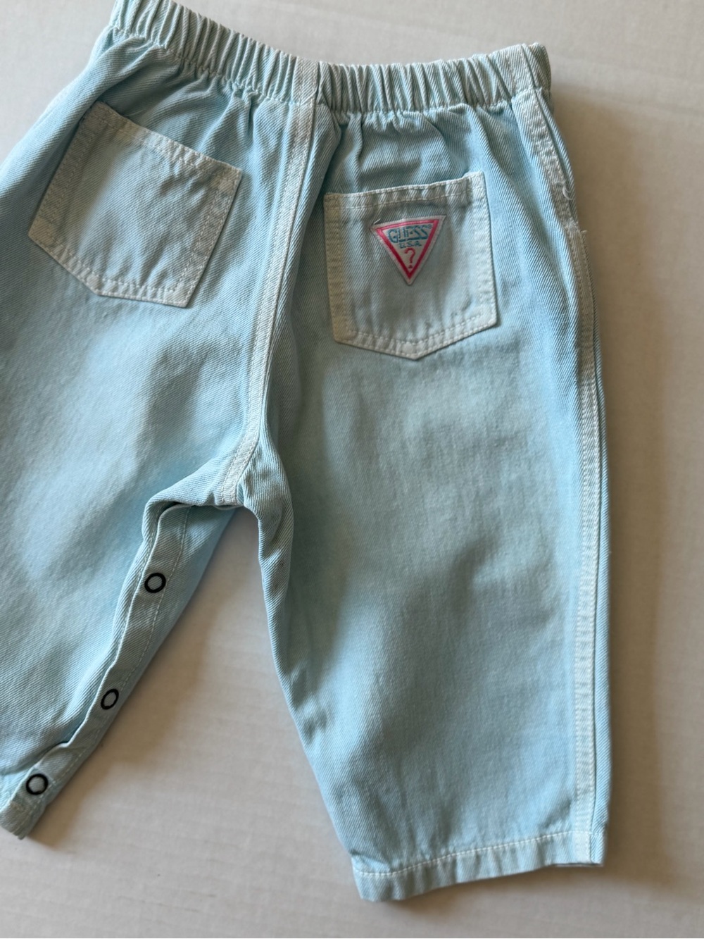 Vintage Baby Guess 12M Light Wash Denim Jeans Snap Leg Logo